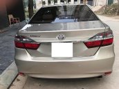 Cần bán Toyota Camry 2.0E sản xuất năm 2016, hình thức đẹp