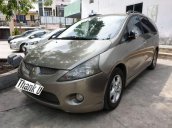 Cần bán gấp Mitsubishi Grandis đời 2005, màu ghi vàng 