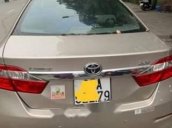 Chính chủ bán xe Toyota Camry 2.0E đời 2015, màu vàng cát