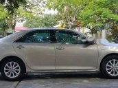 Chính chủ bán xe Toyota Camry 2.0E đời 2015, màu vàng cát