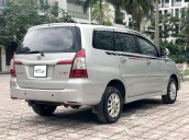 Bán ô tô Toyota Innova 2.0 E 2014, màu bạc, số sàn, biển Hà Nội