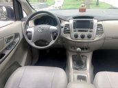 Bán ô tô Toyota Innova 2.0 E 2014, màu bạc, số sàn, biển Hà Nội