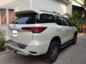 Bán Toyota Fortuner, số sàn 2017, máy dầu, màu trắng chỉnh chủ