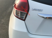 Cần bán xe Toyota Yaris 1.3G AT sản xuất năm 2015, màu trắng, nhập khẩu