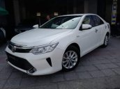 Bán ô tô Toyota Camry 2.0 năm sản xuất 2016, màu trắng