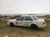 Bán Nissan Bluebird đời 1986, màu trắng