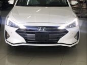 Bán Hyundai Elantra 2019, màu trắng, giá tốt