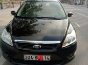 Cần vốn làm ăn cần bán gấp đi Ford Focus 2010, xe gia đình