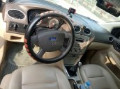 Cần vốn làm ăn cần bán gấp đi Ford Focus 2010, xe gia đình