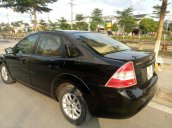 Cần vốn làm ăn cần bán gấp đi Ford Focus 2010, xe gia đình