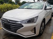 Bán Hyundai Elantra sản xuất năm 2020, màu trắng, giá chỉ 630 triệu