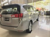 Cần bán Toyota Innova năm 2019, màu bạc