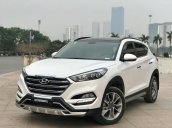 Cần bán Hyundai Tucson 2.0 ĐB sản xuất 2017, màu trắng