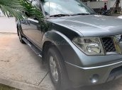 Cần bán xe Nissan Navara LE đời 2012, màu xám, nhập khẩu nguyên chiếc xe gia đình giá cạnh tranh