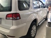 Bán ô tô Ford Escape XLS sản xuất 2012, màu trắng, 515 triệu