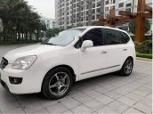 Cần bán Kia Carens 2.0 AT đời 2010, màu trắng xe gia đình, giá tốt