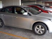 Bán Chevrolet Cruze sản xuất 2010, màu bạc xe gia đình