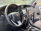 Bán Toyota Fortuner năm sản xuất 2017, màu trắng, nhập khẩu nguyên chiếc
