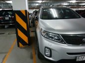 Bán Kia Sorento GATH năm 2015, màu bạc 