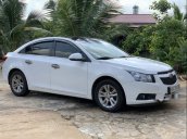 Chính chủ cần bán xe Chevrolet Cruze 2015, số sàn, xe mới thay 4 vỏ