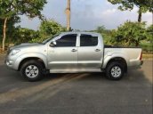 Bán xe Toyota Hilux 3.0MT sản xuất 2009, màu bạc, nhập khẩu, máy êm, mạnh mẽ chưa bung