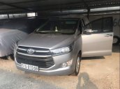 Cần bán Toyota Innova đời 2017, màu bạc, nhập khẩu số sàn