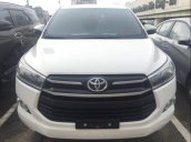 Cần bán Toyota Innova E sản xuất năm 2019, màu trắng