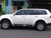 Bán xe Mitsubishi Pajero đời 2016, màu trắng số sàn