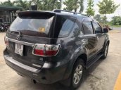 Bán Toyota Fortuner sản xuất 2009, màu xám xe gia đình