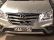 Cần bán Toyota Innova sản xuất 2014, màu bạc