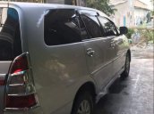 Cần bán xe Toyota Innova năm 2014, màu bạc