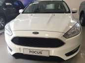 Cần bán xe Ford Focus năm sản xuất 2019, màu trắng