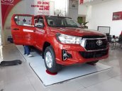 Bán Toyota Hilux 2.4 2019, màu đỏ, xe nhập