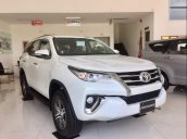 Bán Toyota Fortuner 2.4G năm sản xuất 2019, màu trắng, nhập khẩu