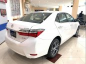 Bán xe Toyota Corolla altis năm sản xuất 2019, màu trắng