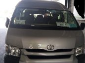 Bán Toyota Hiace 2017, màu bạc, xe nhập 