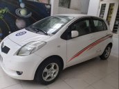 Bán lại xe Toyota Yaris đời 2007, màu trắng, nhập khẩu số tự động