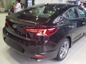 Bán ô tô Hyundai Elantra đời 2019 giá cạnh tranh