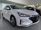 Bán Hyundai Elantra năm sản xuất 2019, màu trắng