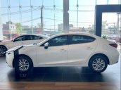 Bán xe Mazda 3 năm sản xuất 2019, màu trắng, giá tốt