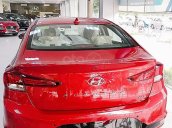 Cần bán Hyundai Elantra 2.0 AT đời 2019, màu đỏ, giá 699tr