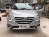 Xe Toyota Innova 2.0E năm 2015, màu bạc chính chủ, giá tốt