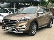 Cần bán xe Hyundai Tucson Full máy dầu đời 2017, màu nâu