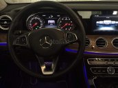 Cần bán lại xe Mercedes đời 2018, màu đen số tự động