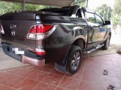 Bán xe cọp Mazda BT50 2017, số sàn, hai cầu, màu xám, gia đình dùng ít đi