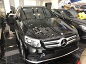 Bán ô tô Mercedes 4matic năm 2017, màu đen