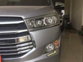 Bán Toyota Innova năm 2017, màu bạc giá cạnh tranh