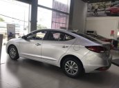 Bán Hyundai Elantra 1.6 AT 2019, màu bạc, nhập khẩu