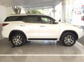 Bán xe Toyota Fortuner 2019, màu trắng, xe nhập