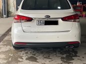 Bán ô tô Kia Cerato 1.6 AT đời 2016, màu trắng xe gia đình, giá 570tr